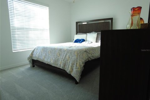 House in Zephyrhills, Florida 4 bedrooms, 180.14 sq.m. № 1854497 - photo 15