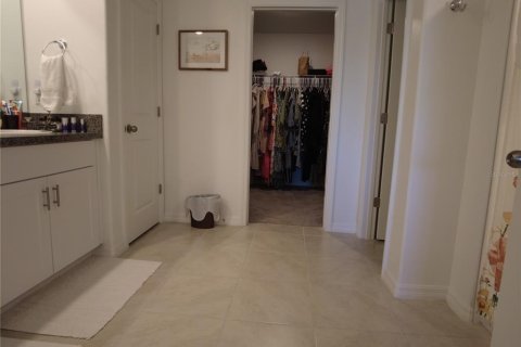 House in Zephyrhills, Florida 4 bedrooms, 180.14 sq.m. № 1854497 - photo 12