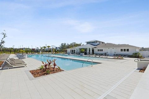 House in Zephyrhills, Florida 4 bedrooms, 180.14 sq.m. № 1854497 - photo 24