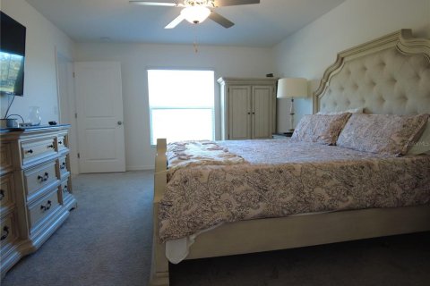 House in Zephyrhills, Florida 4 bedrooms, 180.14 sq.m. № 1854497 - photo 10