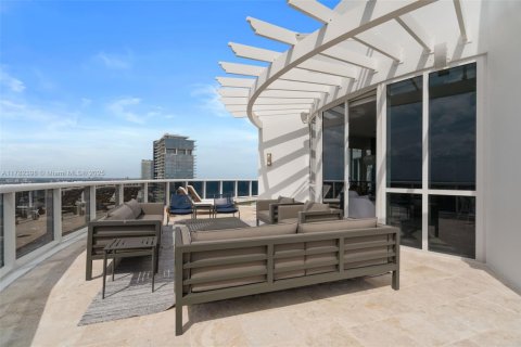 Condo in Sunny Isles Beach, Florida, 5 bedrooms  № 1731288 - photo 8