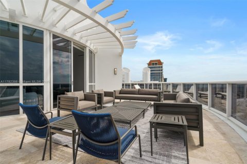 Condo in Sunny Isles Beach, Florida, 5 bedrooms  № 1731288 - photo 10