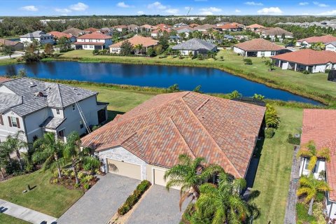 Casa en venta en Bradenton, Florida, 2 dormitorios, 182.55 m2 № 1815142 - foto 1
