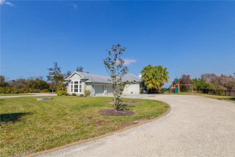 Casa en venta en Punta Gorda, Florida, 4 dormitorios, 432.18 m2 № 1565185 - foto 15