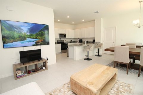 Villa ou maison à vendre à Groveland, Floride: 4 chambres, 189.43 m2 № 2407021 - photo 3
