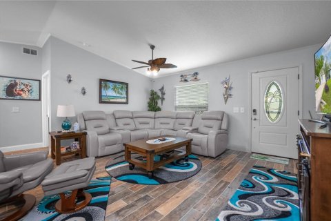 House in Inverness, Florida 3 bedrooms, 129.69 sq.m. № 1618434 - photo 5
