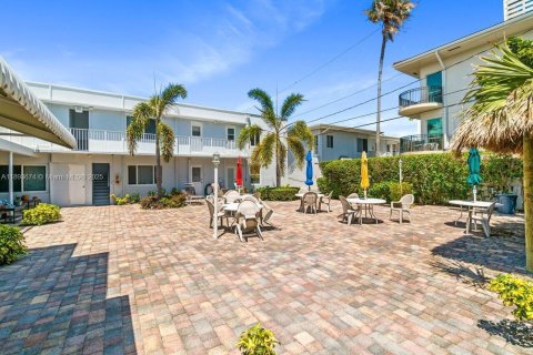 Copropriété à louer à Lauderdale-by-the-Sea, Floride: 31.77 m2 № 1945584 - photo 18