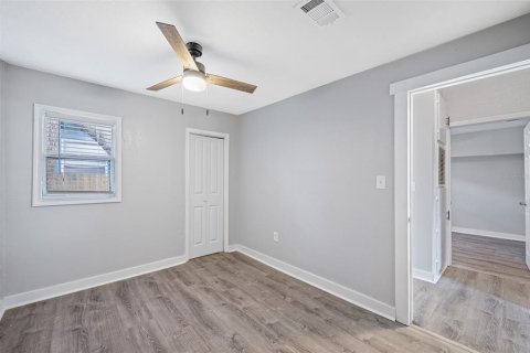 Villa ou maison à vendre à Tampa, Floride: 3 chambres, 91.04 m2 № 2354691 - photo 16