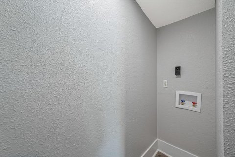 Villa ou maison à vendre à Tampa, Floride: 3 chambres, 91.04 m2 № 2354691 - photo 13