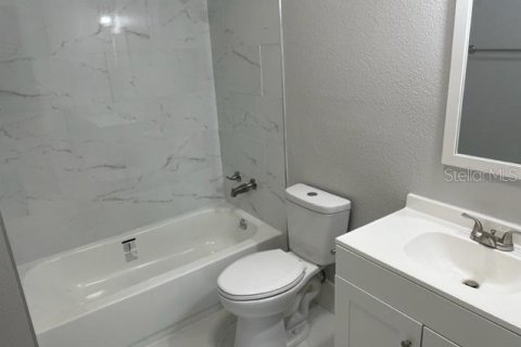 Villa ou maison à vendre à Tampa, Floride: 3 chambres, 91.04 m2 № 2354691 - photo 21