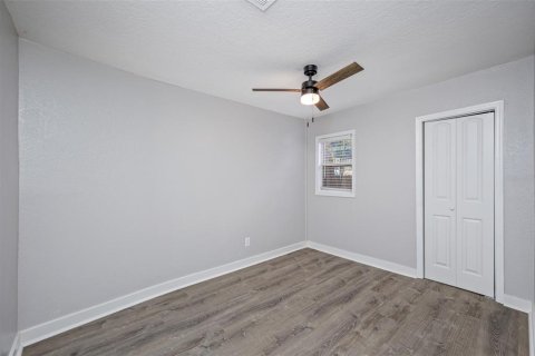 Villa ou maison à vendre à Tampa, Floride: 3 chambres, 91.04 m2 № 2354691 - photo 15