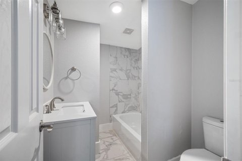 Villa ou maison à vendre à Tampa, Floride: 3 chambres, 91.04 m2 № 2354691 - photo 19