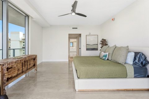 Condo in Riviera Beach, Florida, 2 bedrooms № 2262315 - photo 16