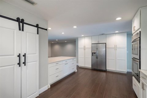 House in Orlando, Florida 3 bedrooms, 210.05 sq.m. № 1785586 - photo 5