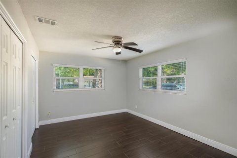 House in Orlando, Florida 3 bedrooms, 210.05 sq.m. № 1785586 - photo 18