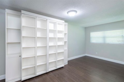 House in Orlando, Florida 3 bedrooms, 210.05 sq.m. № 1785586 - photo 14