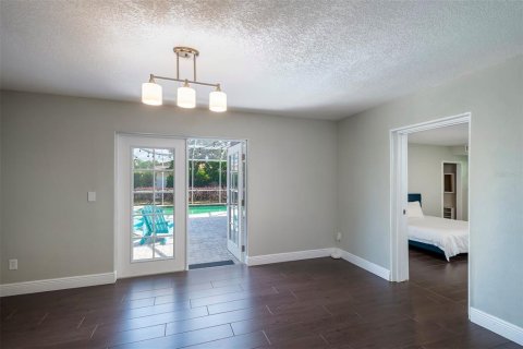 House in Orlando, Florida 3 bedrooms, 210.05 sq.m. № 1785586 - photo 7