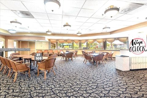 Copropriété à louer à Pembroke Pines, Floride: 2 chambres, 108.7 m2 № 1847697 - photo 30