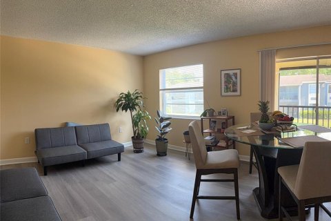Condo in Orlando, Florida, 2 bedrooms  № 1853620 - photo 7