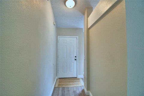 House in Winter Haven, Florida 3 bedrooms, 116.96 sq.m. № 1914213 - photo 15