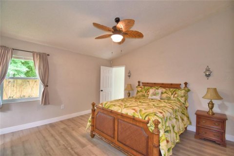 House in Winter Haven, Florida 3 bedrooms, 116.96 sq.m. № 1914213 - photo 18