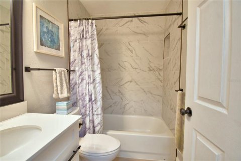 House in Winter Haven, Florida 3 bedrooms, 116.96 sq.m. № 1914213 - photo 30