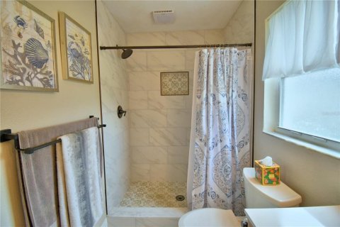 House in Winter Haven, Florida 3 bedrooms, 116.96 sq.m. № 1914213 - photo 22