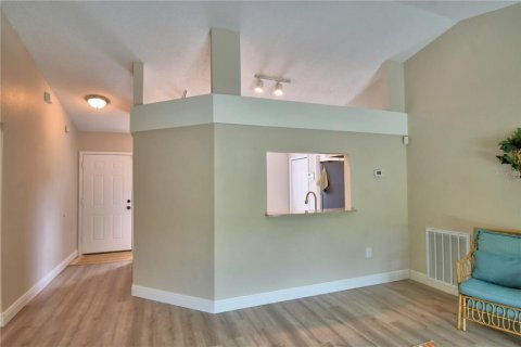 House in Winter Haven, Florida 3 bedrooms, 116.96 sq.m. № 1914213 - photo 14