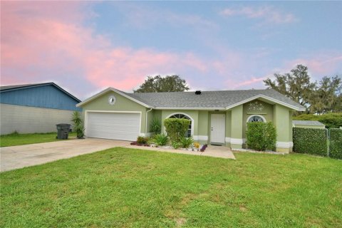 House in Winter Haven, Florida 3 bedrooms, 116.96 sq.m. № 1914213 - photo 4