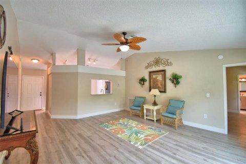 House in Winter Haven, Florida 3 bedrooms, 116.96 sq.m. № 1914213 - photo 13
