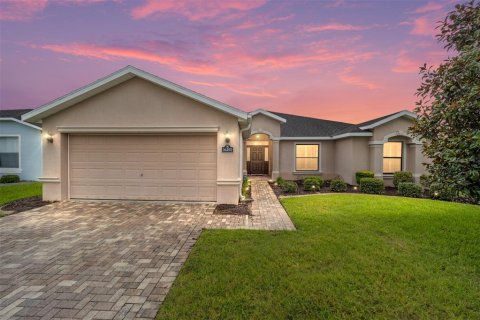 Casa en venta en Ocala, Florida, 3 dormitorios, 213.4 m2 № 1280090 - foto 1