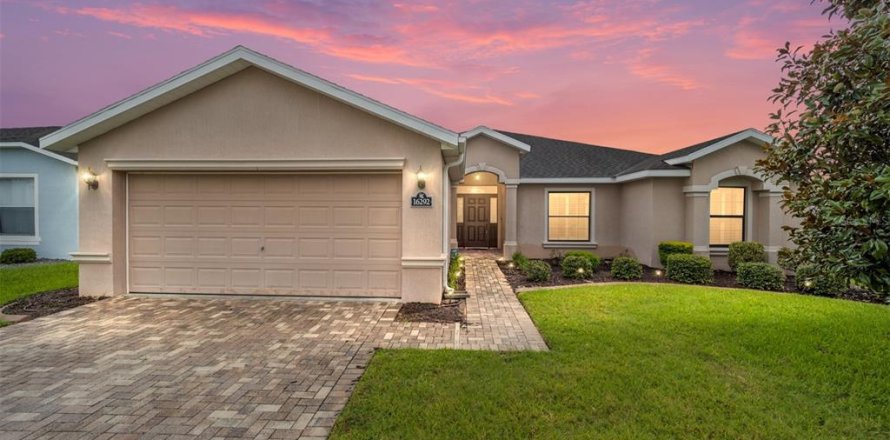 Casa en Ocala, Florida 3 dormitorios, 213.4 m2 № 1280090