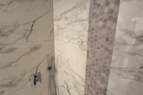 Casa en venta en Fort Lauderdale, Florida, 3 dormitorios № 1937612 - foto 26