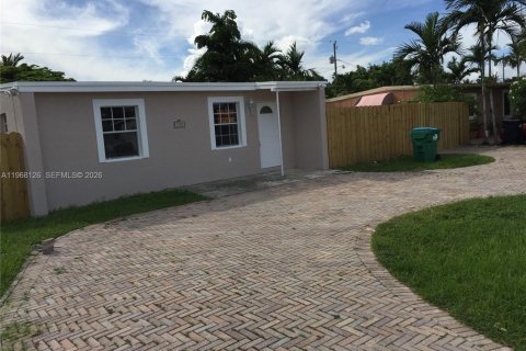 Villa ou maison à Miami, Floride 2 chambres, 53.42 m2 № 2029316