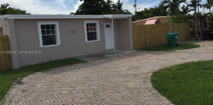 Villa ou maison à Miami, Floride 2 chambres, 53.42 m2 № 2029316