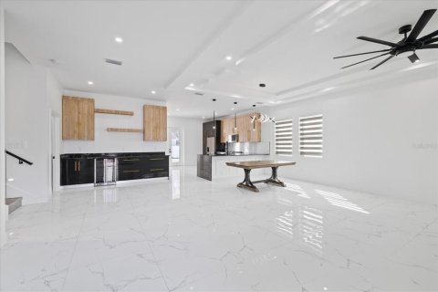 Villa ou maison à vendre à Tampa, Floride: 4 chambres, 245.73 m2 № 1724419 - photo 15