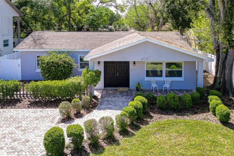 Villa ou maison à vendre à Tampa, Floride: 3 chambres, 136.01 m2 № 2092094 - photo 4