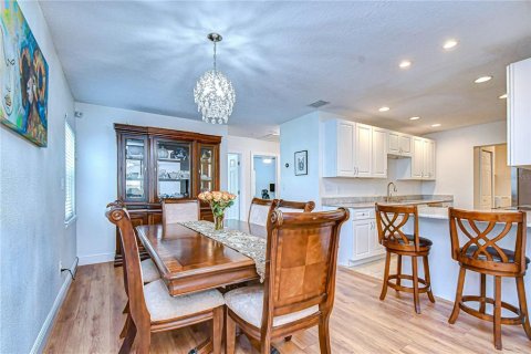 Villa ou maison à vendre à Tampa, Floride: 3 chambres, 136.01 m2 № 2092094 - photo 9
