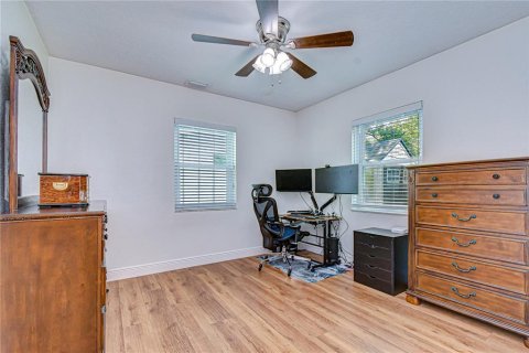 Villa ou maison à vendre à Tampa, Floride: 3 chambres, 136.01 m2 № 2092094 - photo 17