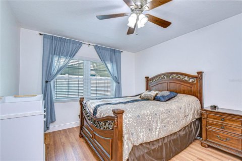 Villa ou maison à vendre à Tampa, Floride: 3 chambres, 136.01 m2 № 2092094 - photo 12