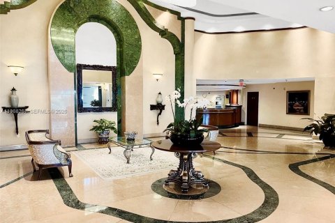 Condo in Miami Beach, Florida, 2 bedrooms  № 2028104 - photo 30