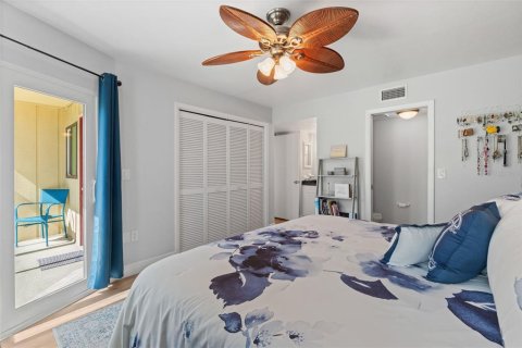 Condo in Bradenton, Florida, 2 bedrooms  № 1793171 - photo 17