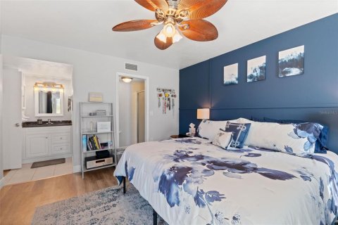 Condo in Bradenton, Florida, 2 bedrooms  № 1793171 - photo 16