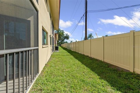 Condo in Bradenton, Florida, 2 bedrooms  № 1793171 - photo 25