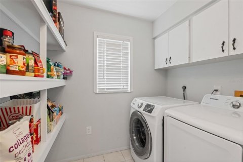 Condo in Bradenton, Florida, 2 bedrooms  № 1793171 - photo 12