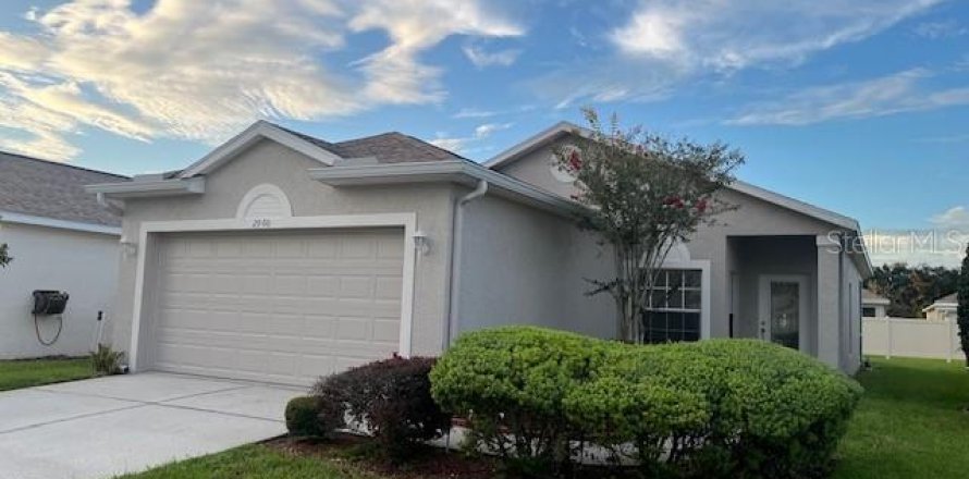 Villa ou maison à Land O' Lakes, Floride 2 chambres, 107.12 m2 № 1913873