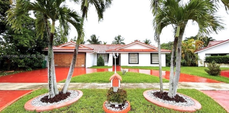 Villa ou maison à Miami, Floride 3 chambres, 161.93 m2 № 1987146