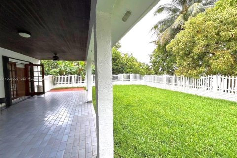 Villa ou maison à louer à Miami, Floride: 3 chambres, 161.93 m2 № 1987146 - photo 20