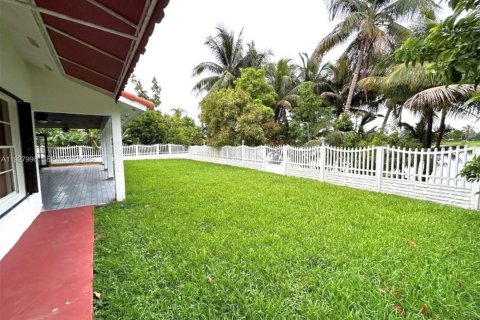 Villa ou maison à louer à Miami, Floride: 3 chambres, 161.93 m2 № 1987146 - photo 23