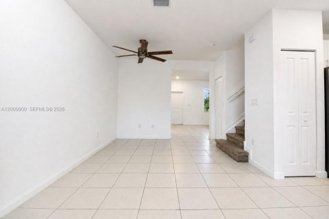 Touwnhouse à vendre à Homestead, Floride: 3 chambres, 137.77 m2 № 2074702 - photo 8